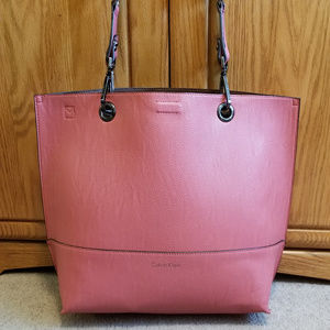 calvin klein novelty logo tote bag